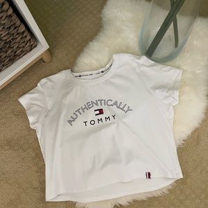 Tommy Hilfiger white logo boxy crop top t-shirt size large(youth)